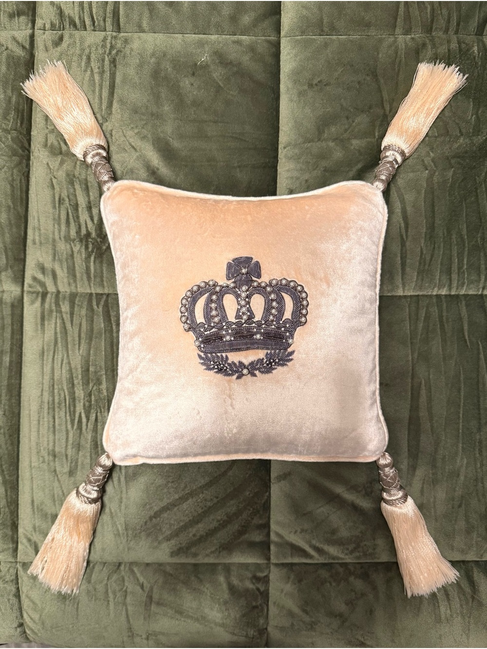 Lili Alessandra Cream Velvet Crown Pillow with Tassels NWOT 10x10 “ blush color
